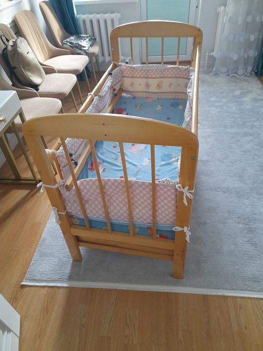 Продам детскую кроватку
