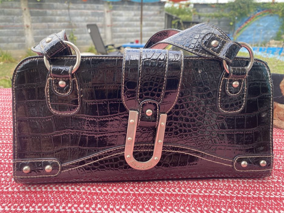 Дамска лачена ретро  чанта