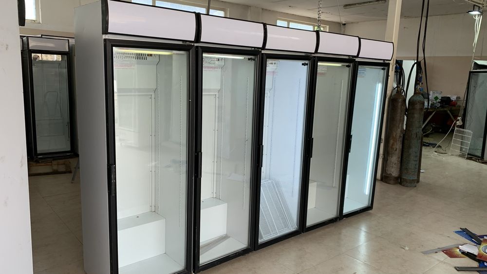 Витринный холодильник / Холодильник