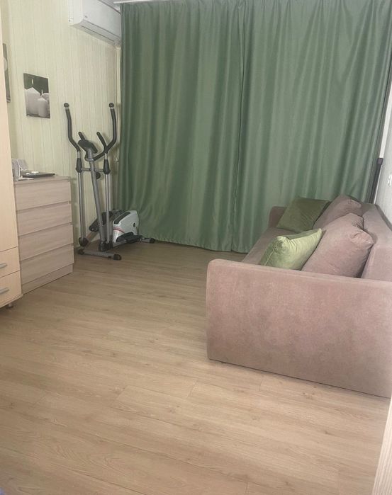 Продам 2 комн квартиру в центре