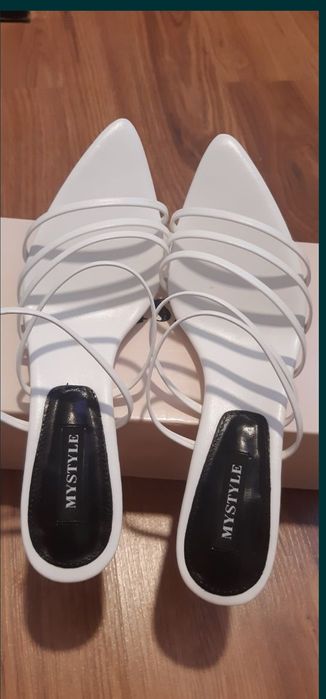 Продам обувь женскую