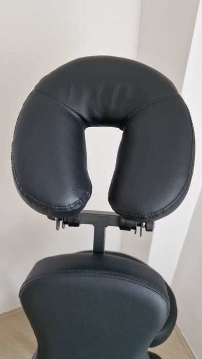 Scaun de masaj cervical portabil