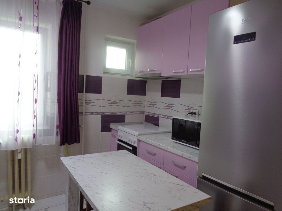 Apartament 2 camere decomandat 60 mp etaj 2 Podgoria la cheie