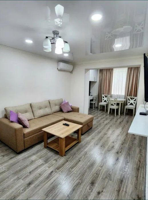 Продаётся 2х комнатная Шота Руставели бывший магазин Океан