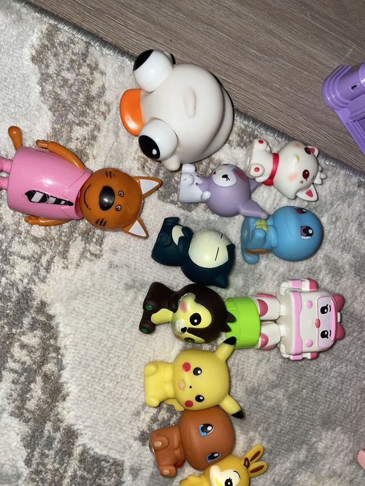 Игрушки разные мальчик.