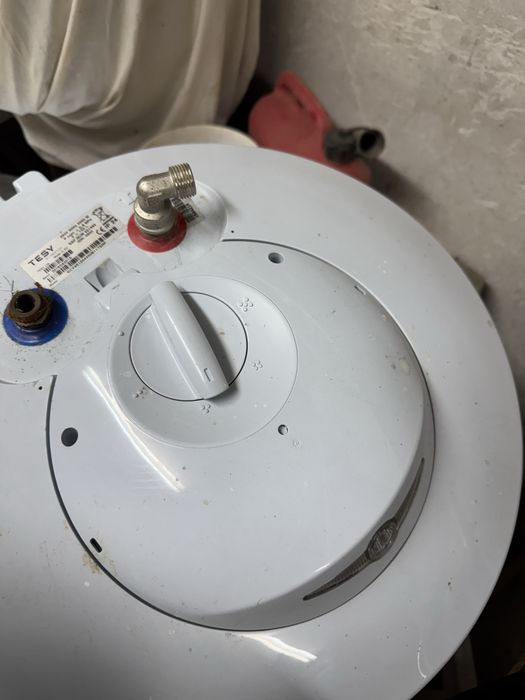 Бойлер със серпентина Теси 100 литра