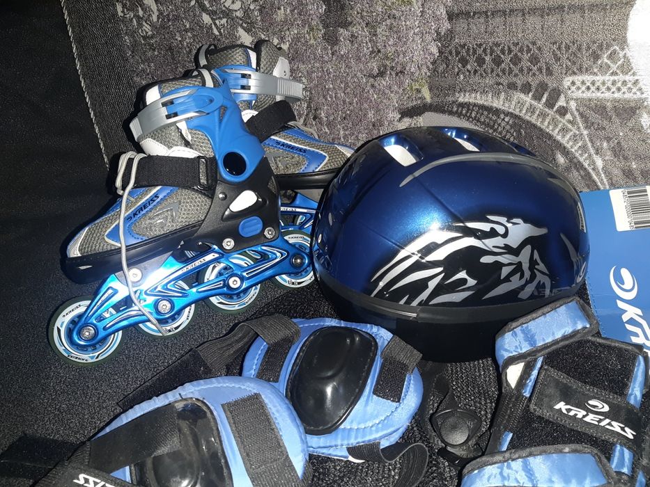 Продам роликовые коньки