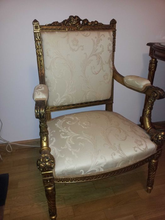 Set masa si doua fotolii stil Louis XIV - XV