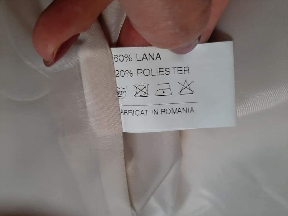 Palton de lana Poema