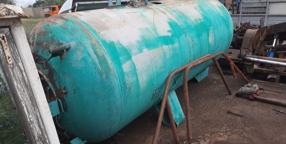 Бочка , ассенизатор зил