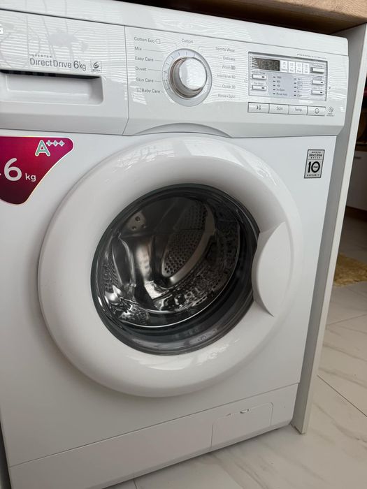 Продавам Пералня LG