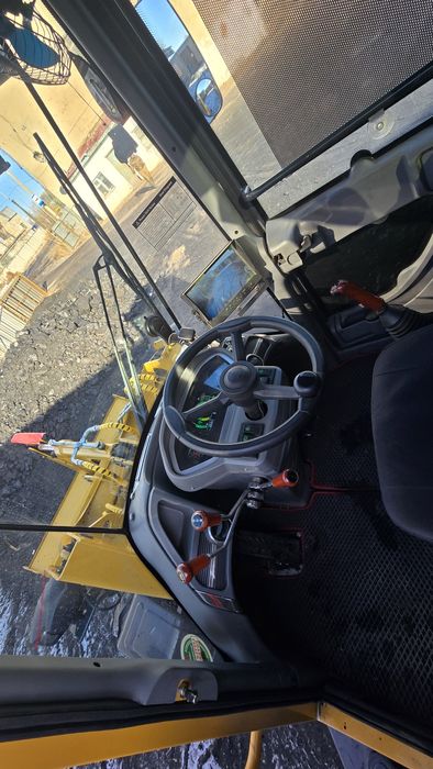 Продам погрузчик 1куб