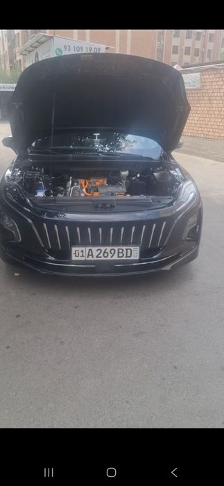 Автомобиль HONGGI EQM 5