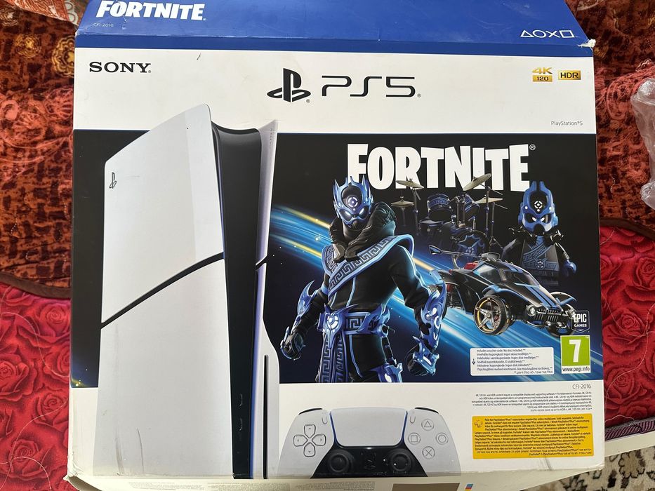PS5 slim в отличном состояние