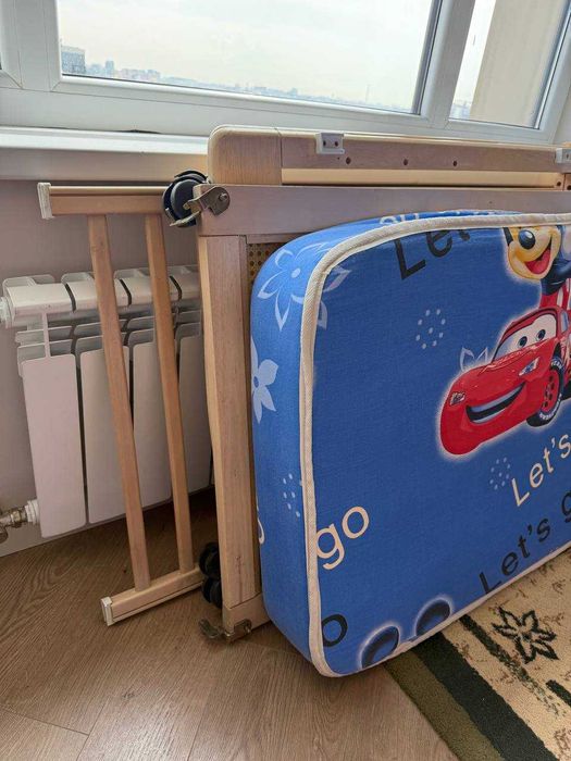 Продается детская кроватка с матрасом