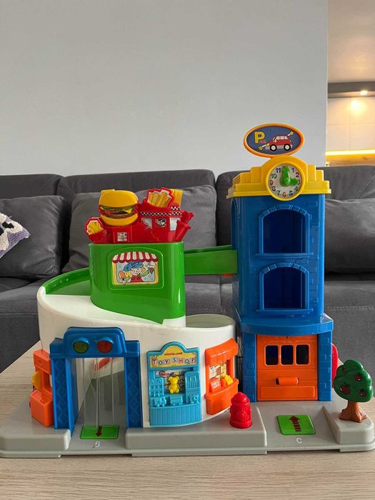 Kiddieland музикална писта / автомивка с подвижни елементи