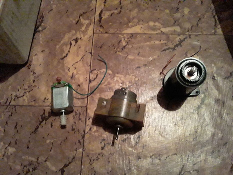 Продам  моторчики