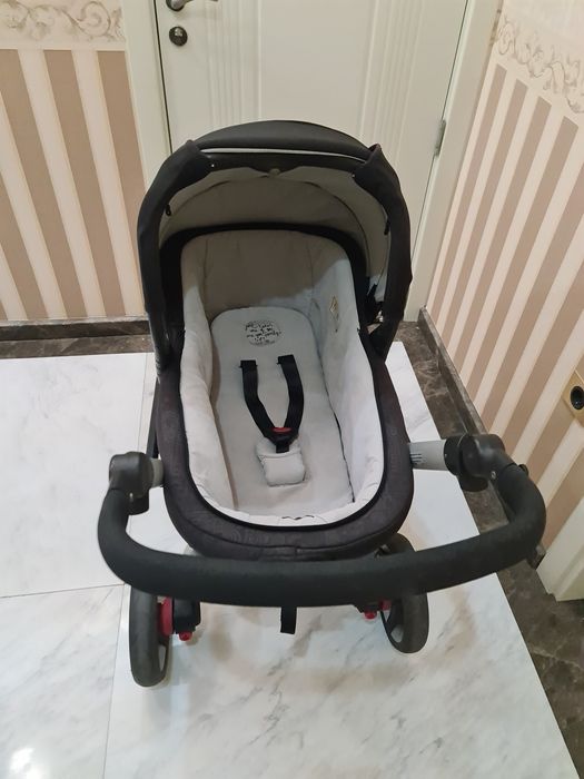 Бебешка(детска) количка със зимен и летен кош Jane