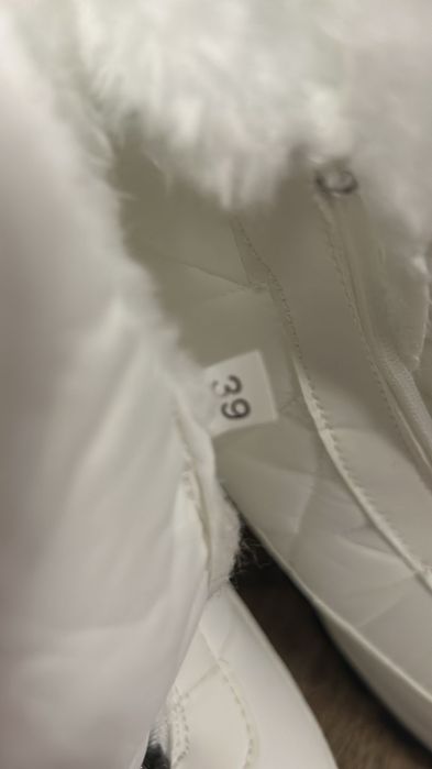 Продам Новые сапоги 39 размер