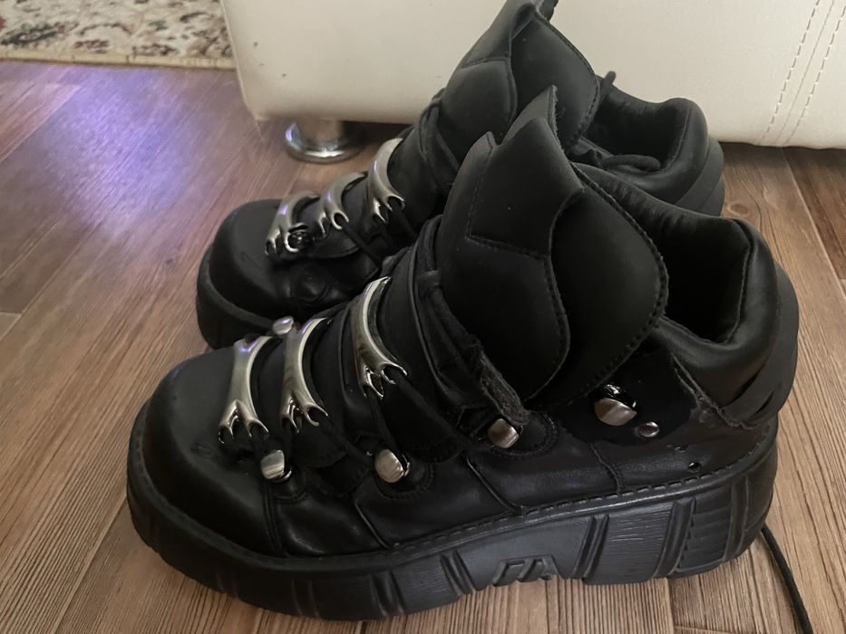 Продаю new rock черные