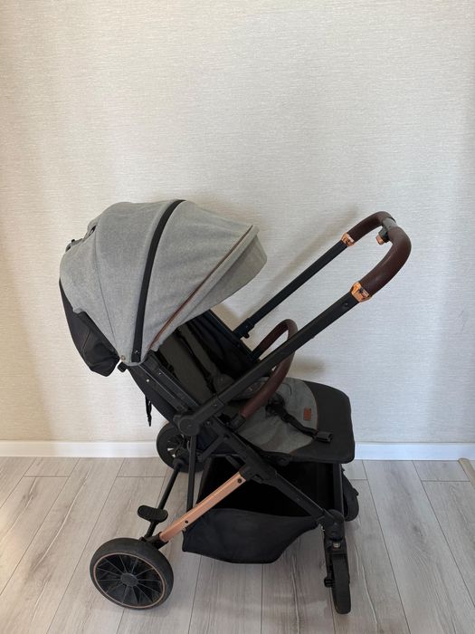 Коляску продам не дорого