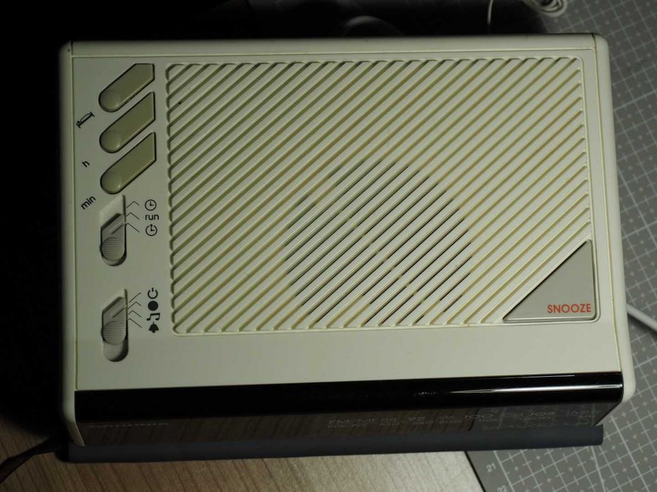 Ceas Alarma Radio Grundig Sonoclock 24