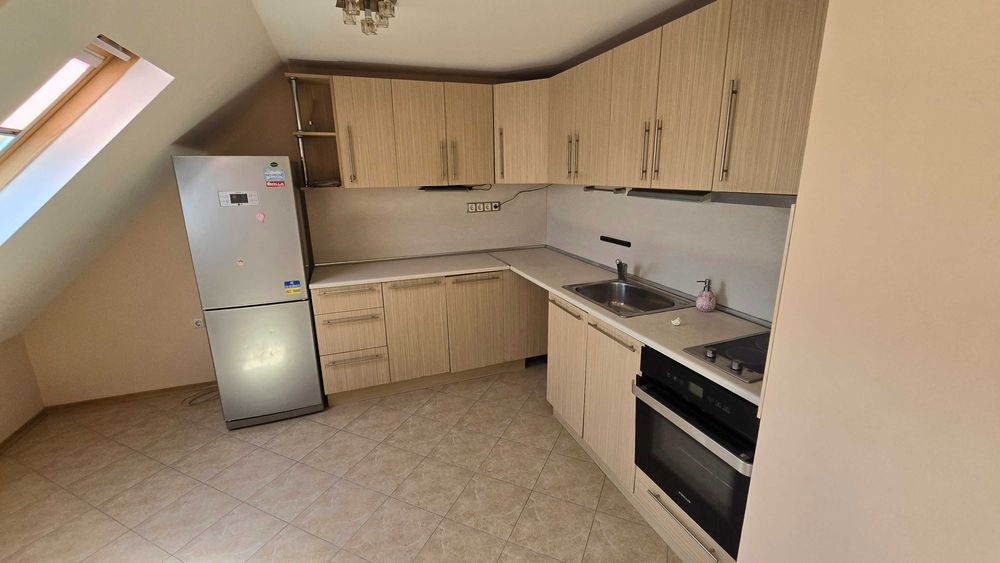 Продава се Тристаен апартамент в Варна, Цветен квартал - 77 кв.м за 1252 €/кв.м - Снимка #2