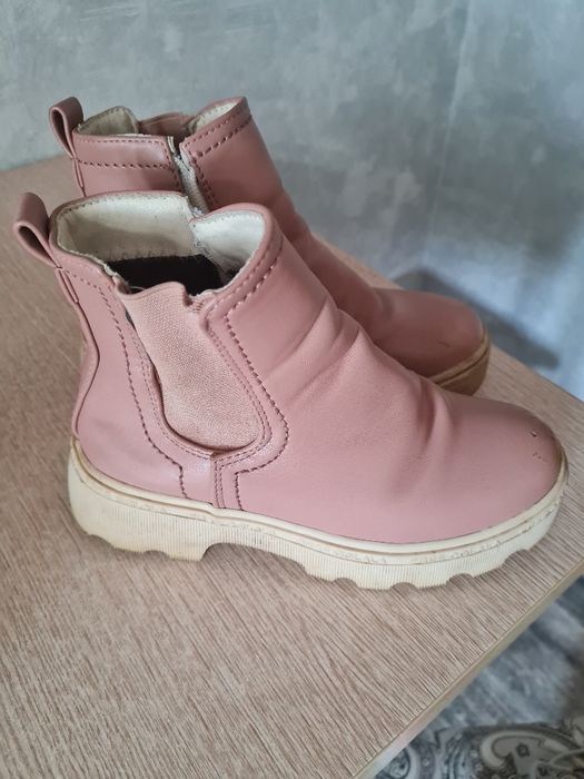 Продам обувь 34 размер на девочку