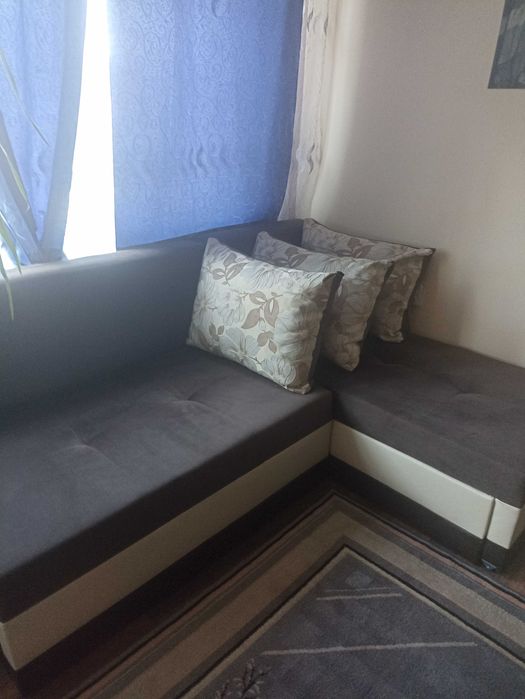 Ъглов диван-в отлично състояние