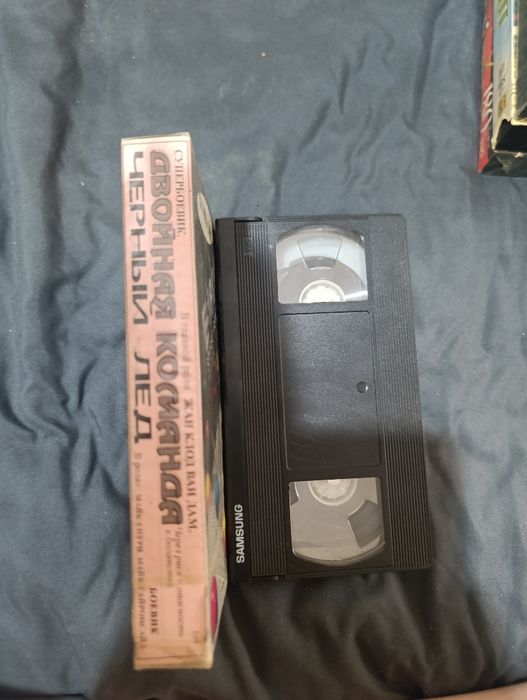 Продаю касеты для кассетного видео проигрыватель.