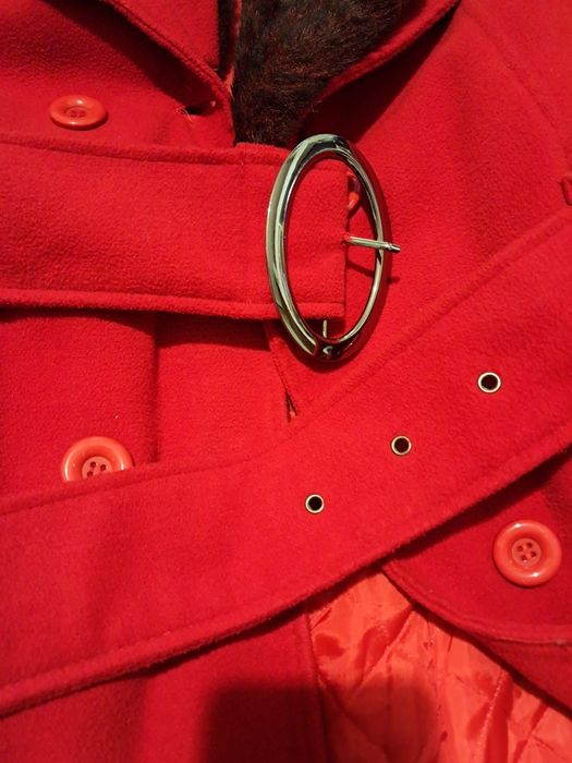 Дамско червено палто