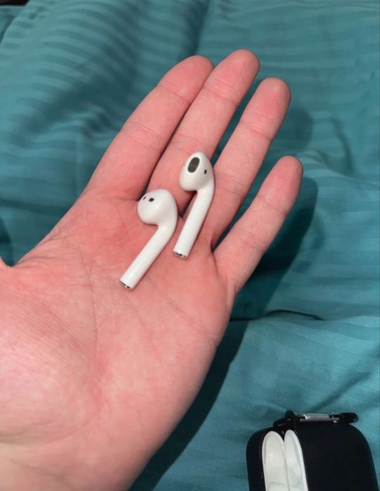 Air pods gen 2  apple