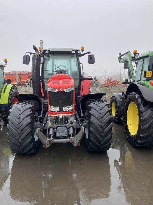 Tractor Massey Ferguson 7724