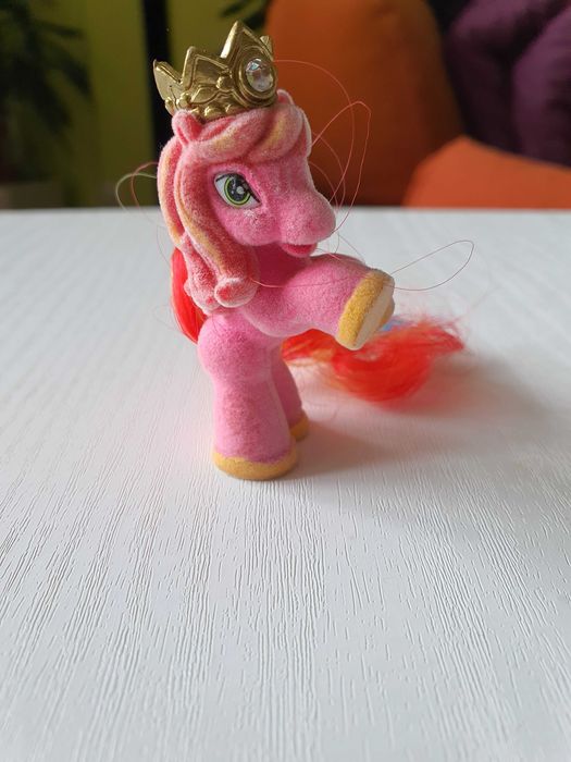Figurina ponei Filly Royal Queen Crystal