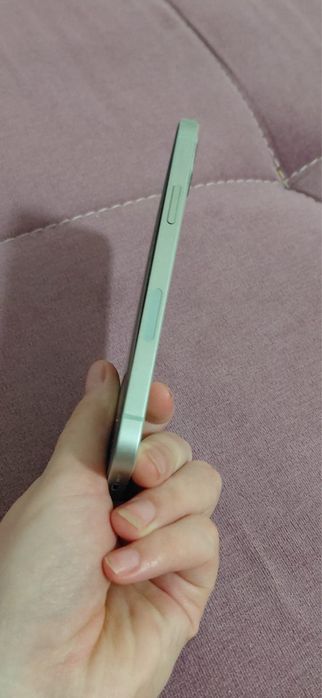 Продам айфон 12