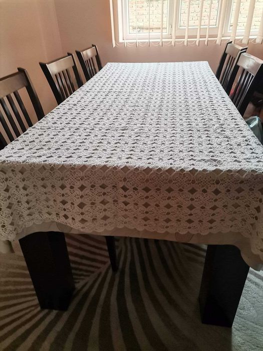 Покривка за маса, плетена на 1 кука
