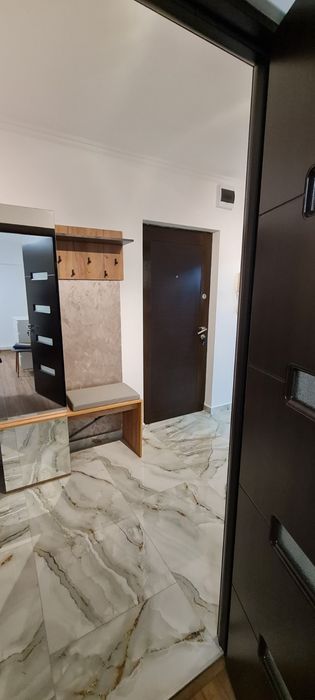Închiriez apartament cu două camere