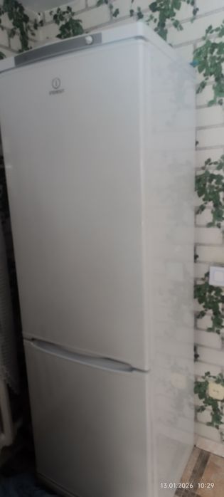 Холодильник Indesit 185х60х60
