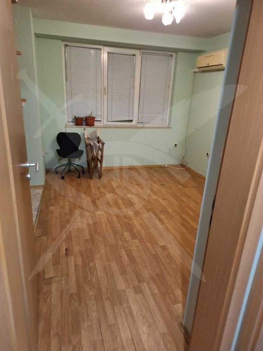 Дава се под наем Двустаен апартамент в Варна, Погреби - 50 кв.м за 328.95 € - Снимка #1