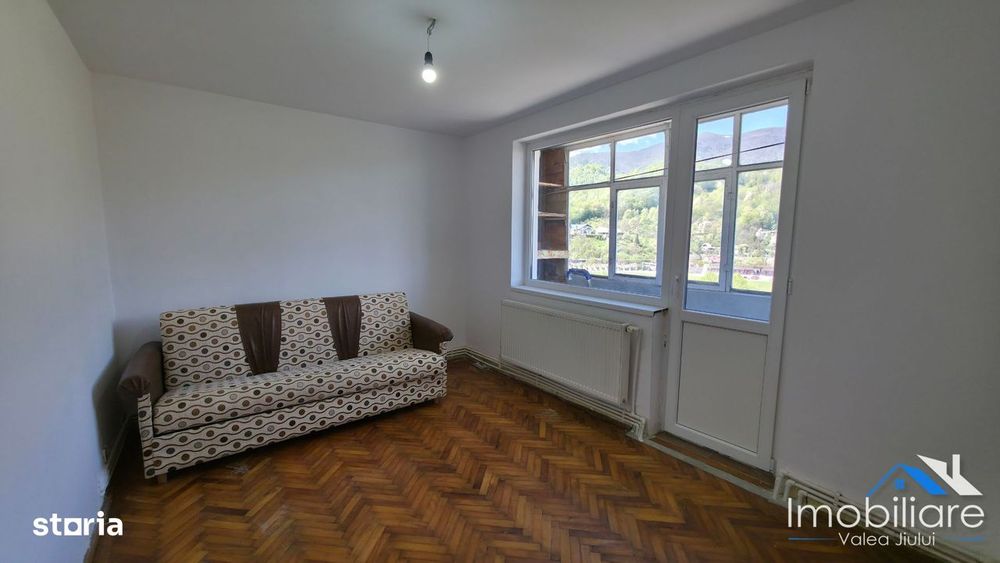 Apartament 2 camere - Lupeni | Intre spital si Lidl | Etaj 4/10