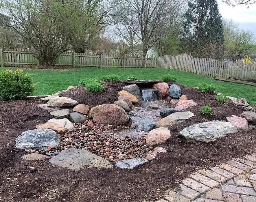 Пруды любой сложности,рыбки,пруды,водопады и фонтаны,скульптуры дизайн