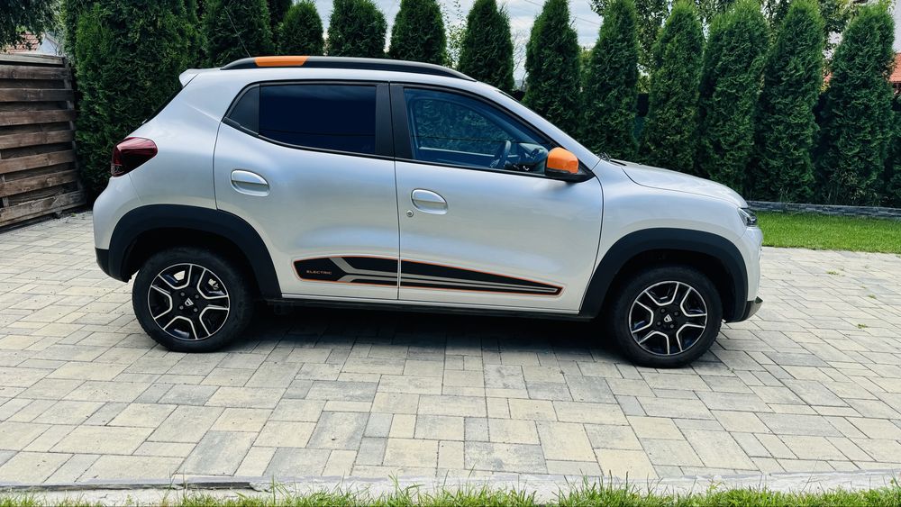 Proprietar vând Dacia Spring an 2023 in garantie