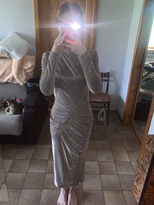 Платье вечерние