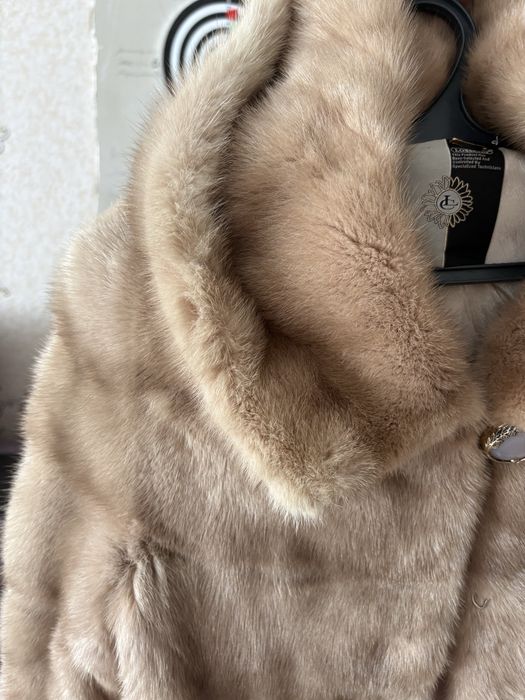 Продам норкувую шубу за 60 тыс