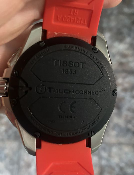 Часовник  TISSOT  T-Touch Connect