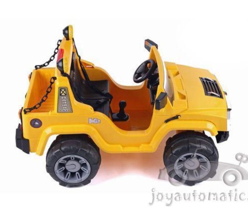 Детский электромобиль.