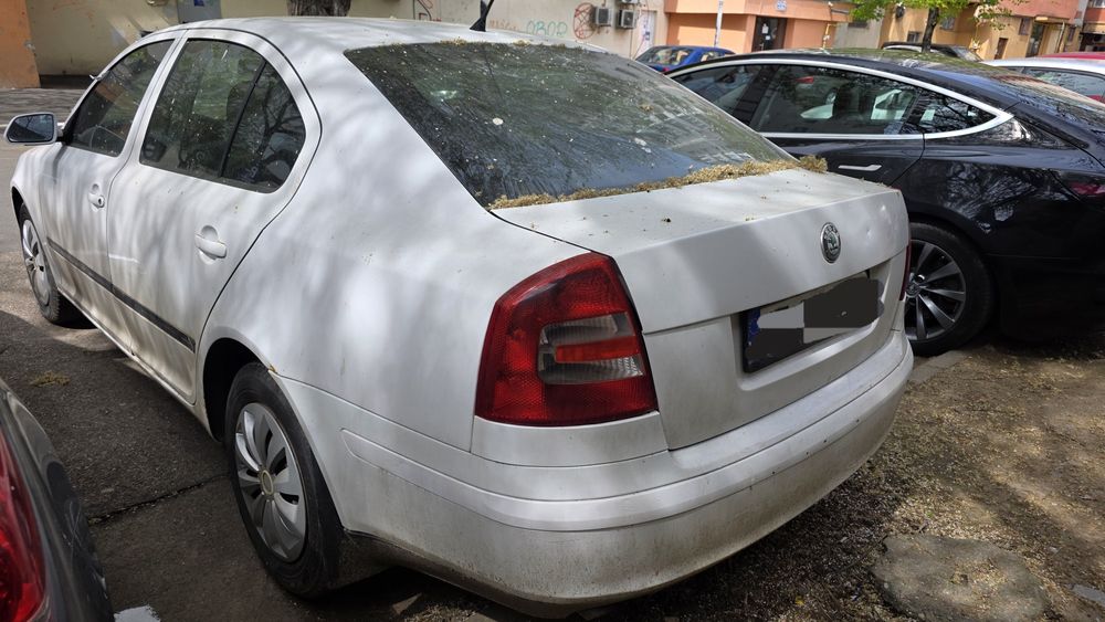Vand sau Dezmembrez skoda octavia 2 benzina sau vand intreaga