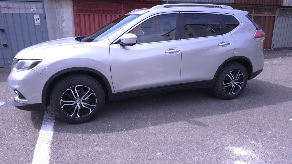 Vand Nissan X-Trail T32 130CP 4x4 5 locuri