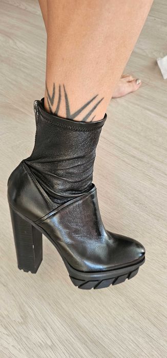 Боти Calvin Klein