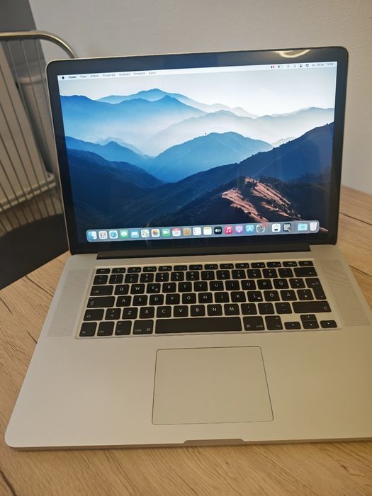 Macbook pro A1398